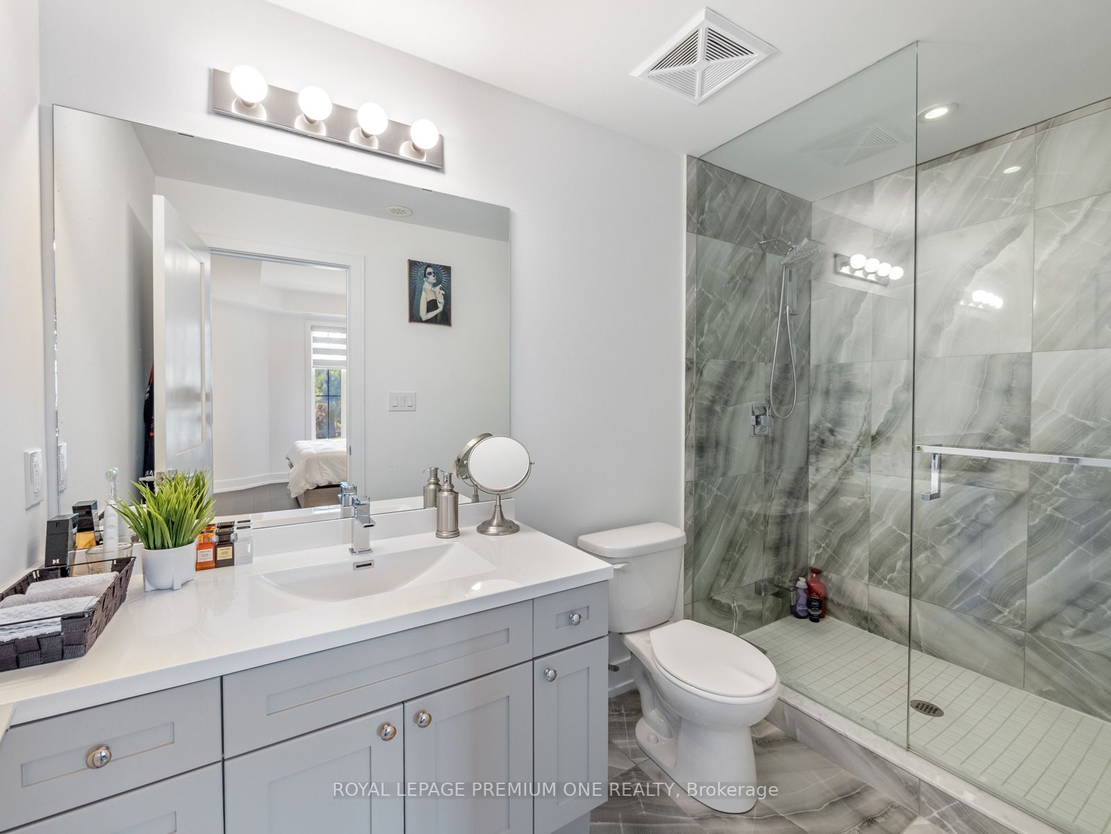 199 Pine Grove Rd, #322