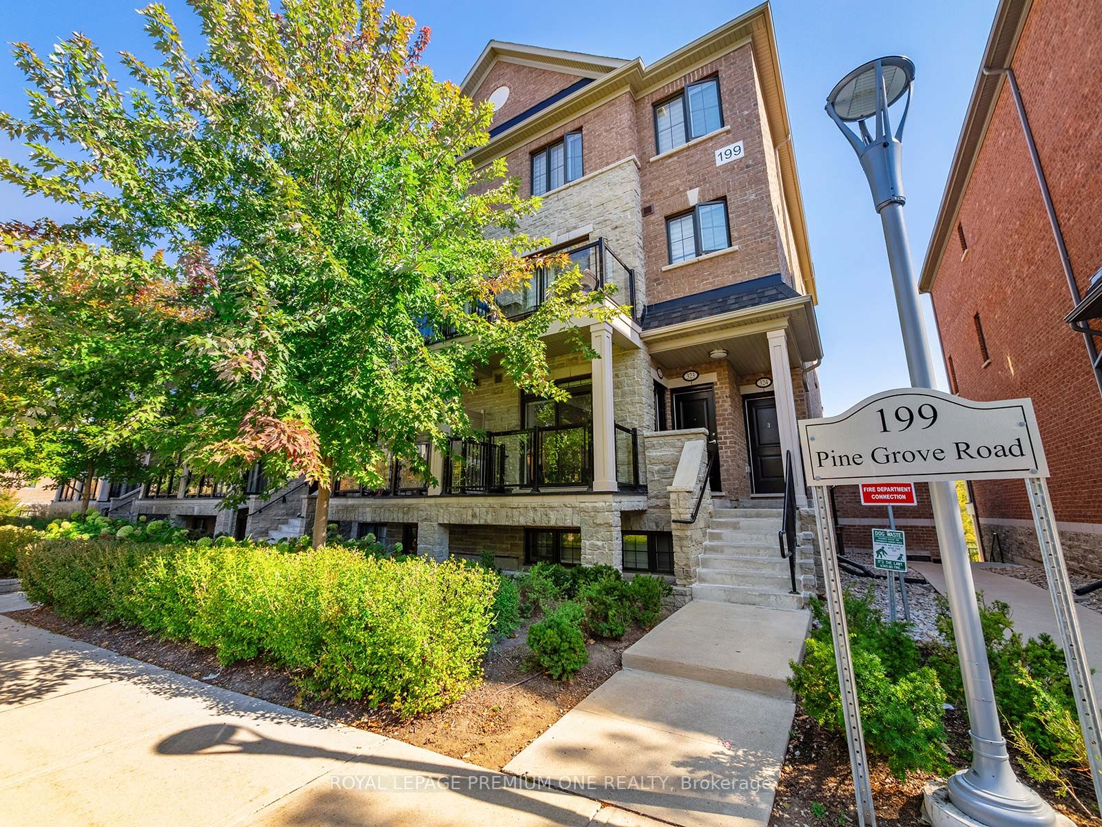 199 Pine Grove Rd, #322