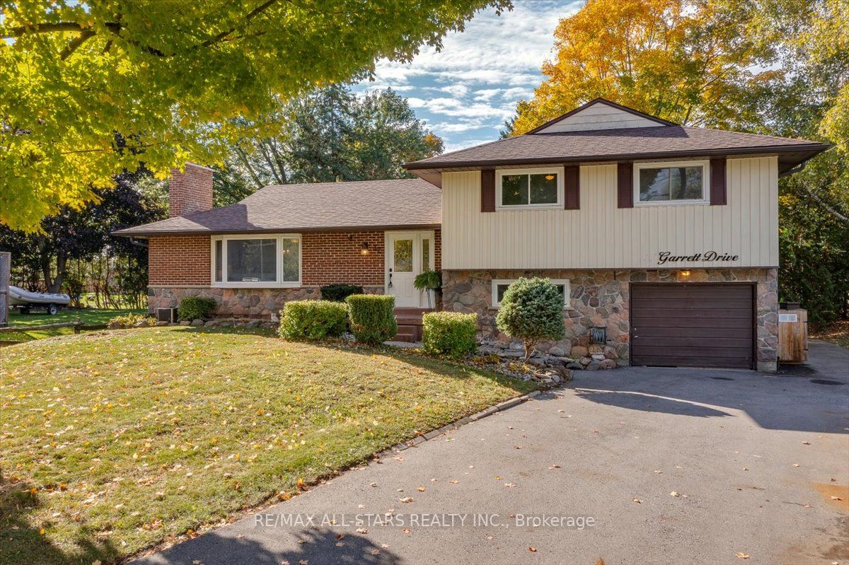 32 Garrett Dr