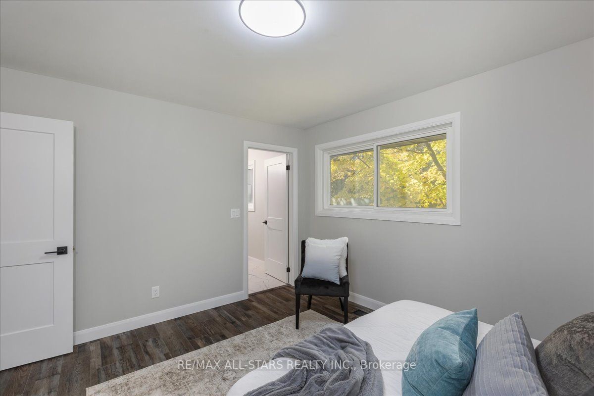 32 Garrett Dr