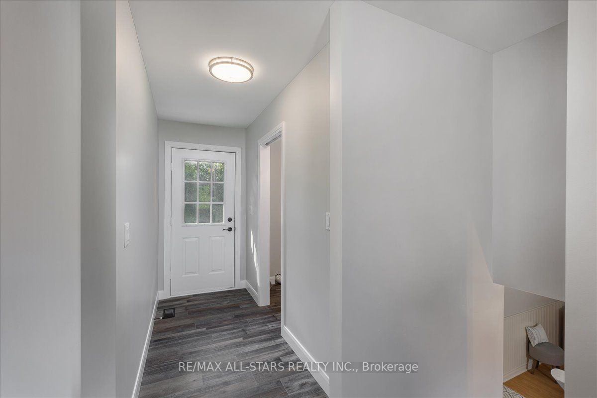 32 Garrett Dr