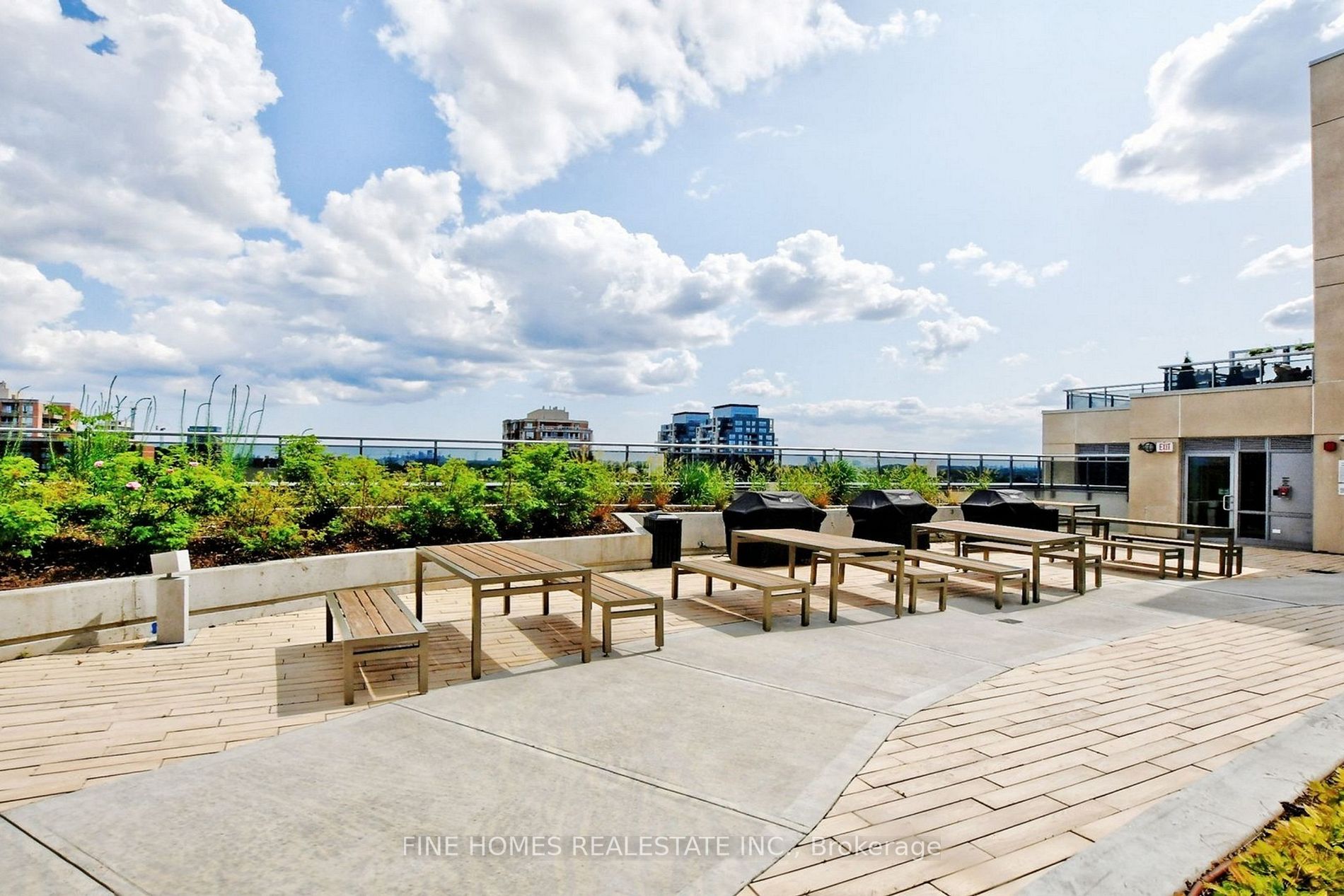 9201 Yonge St, #1001