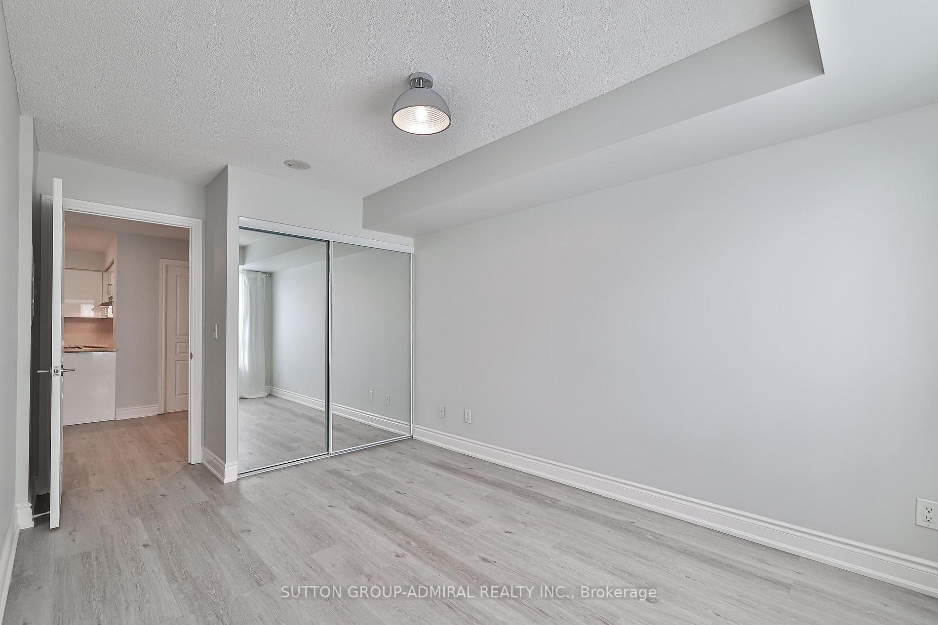 7 North Park Rd, #801