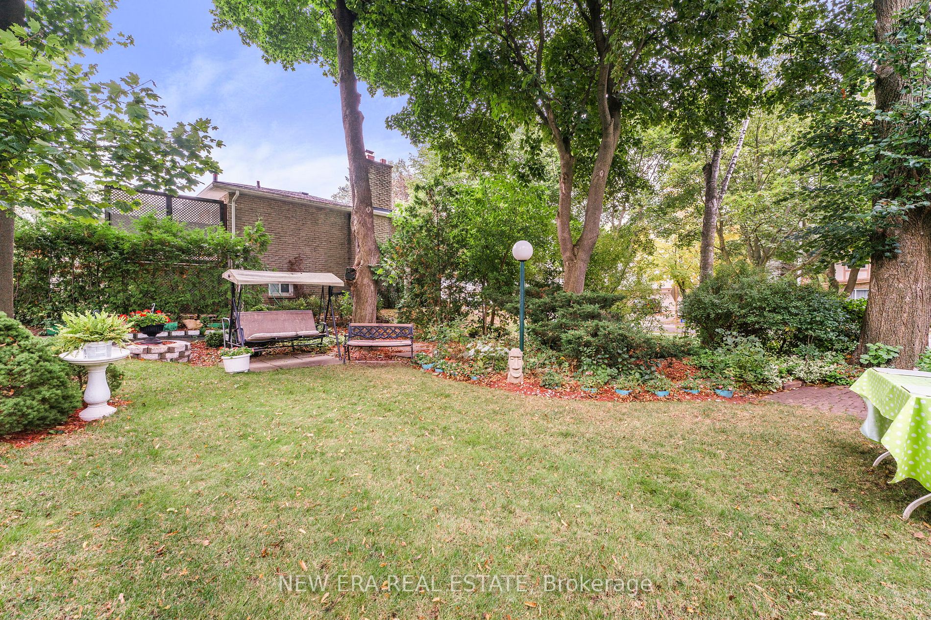 88 Kirk Dr