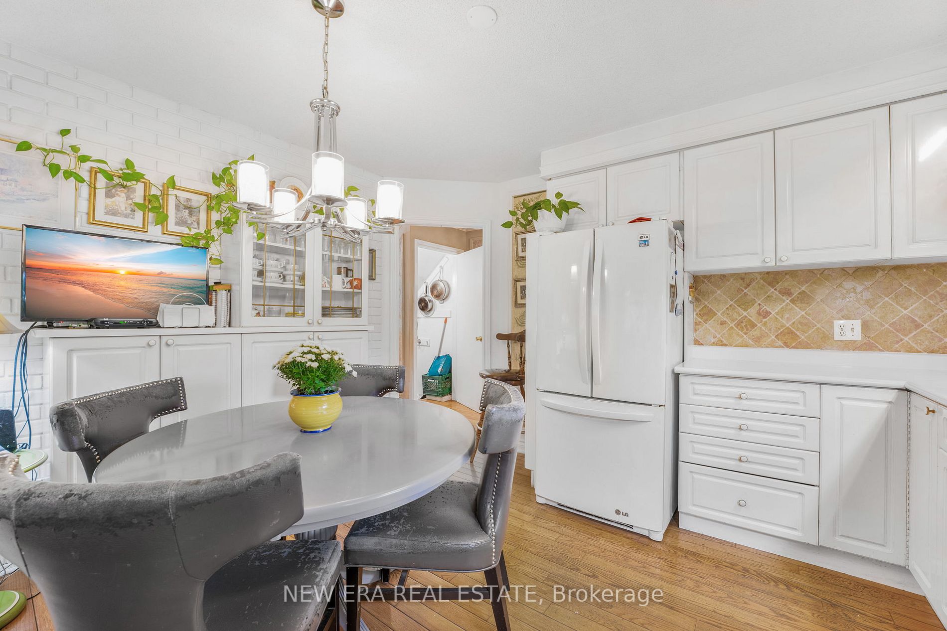 88 Kirk Dr