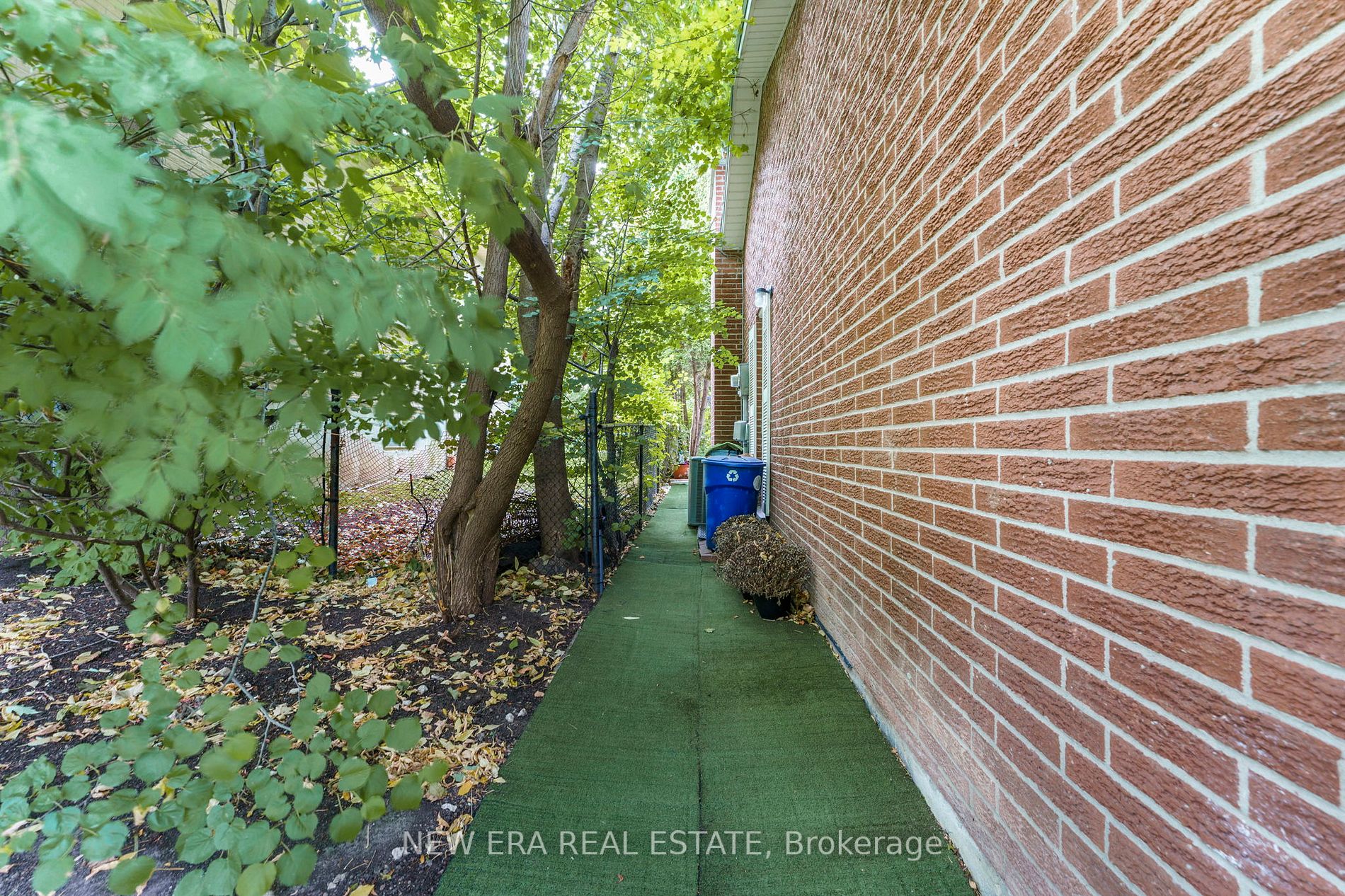 88 Kirk Dr