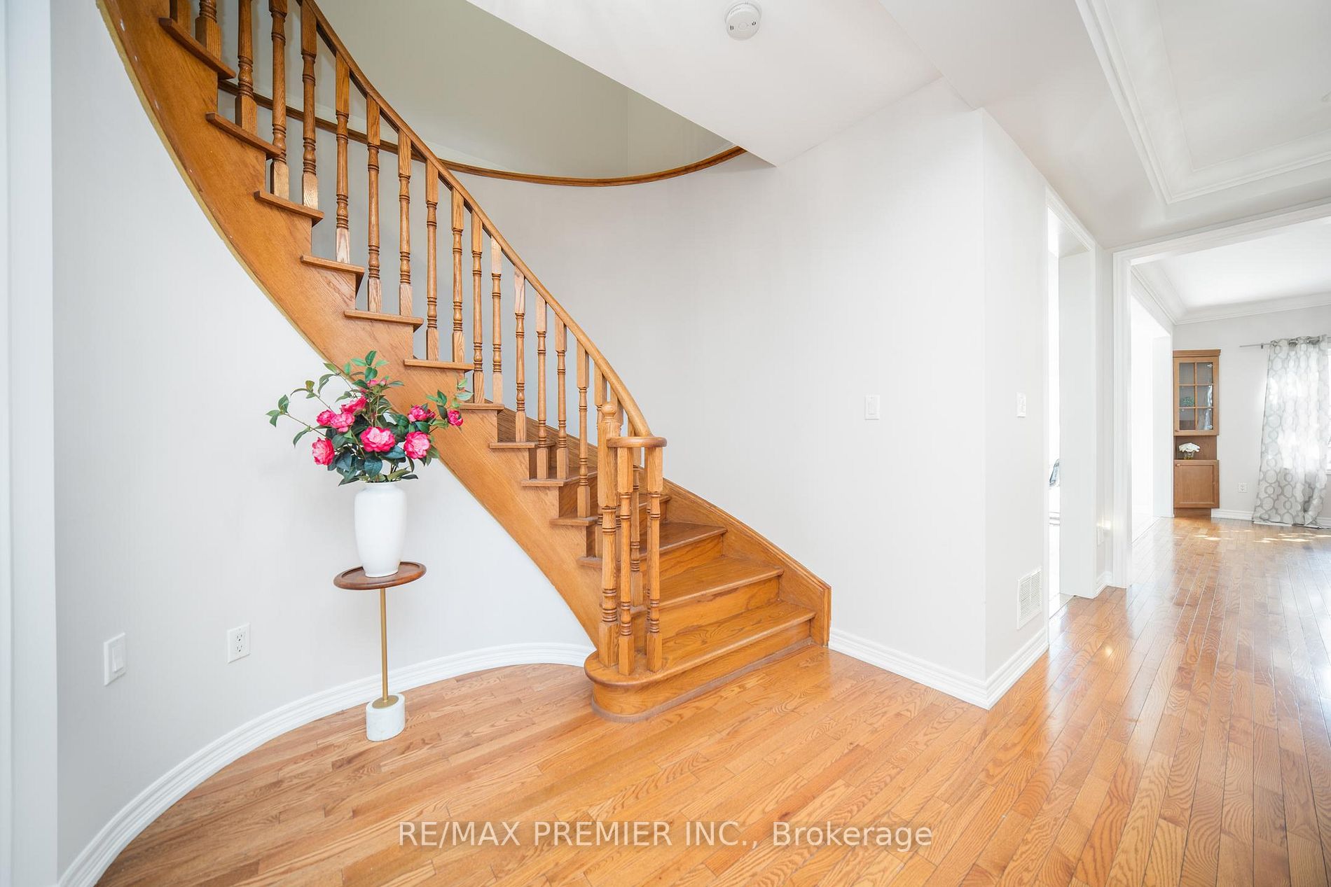 140 Ozner Cres