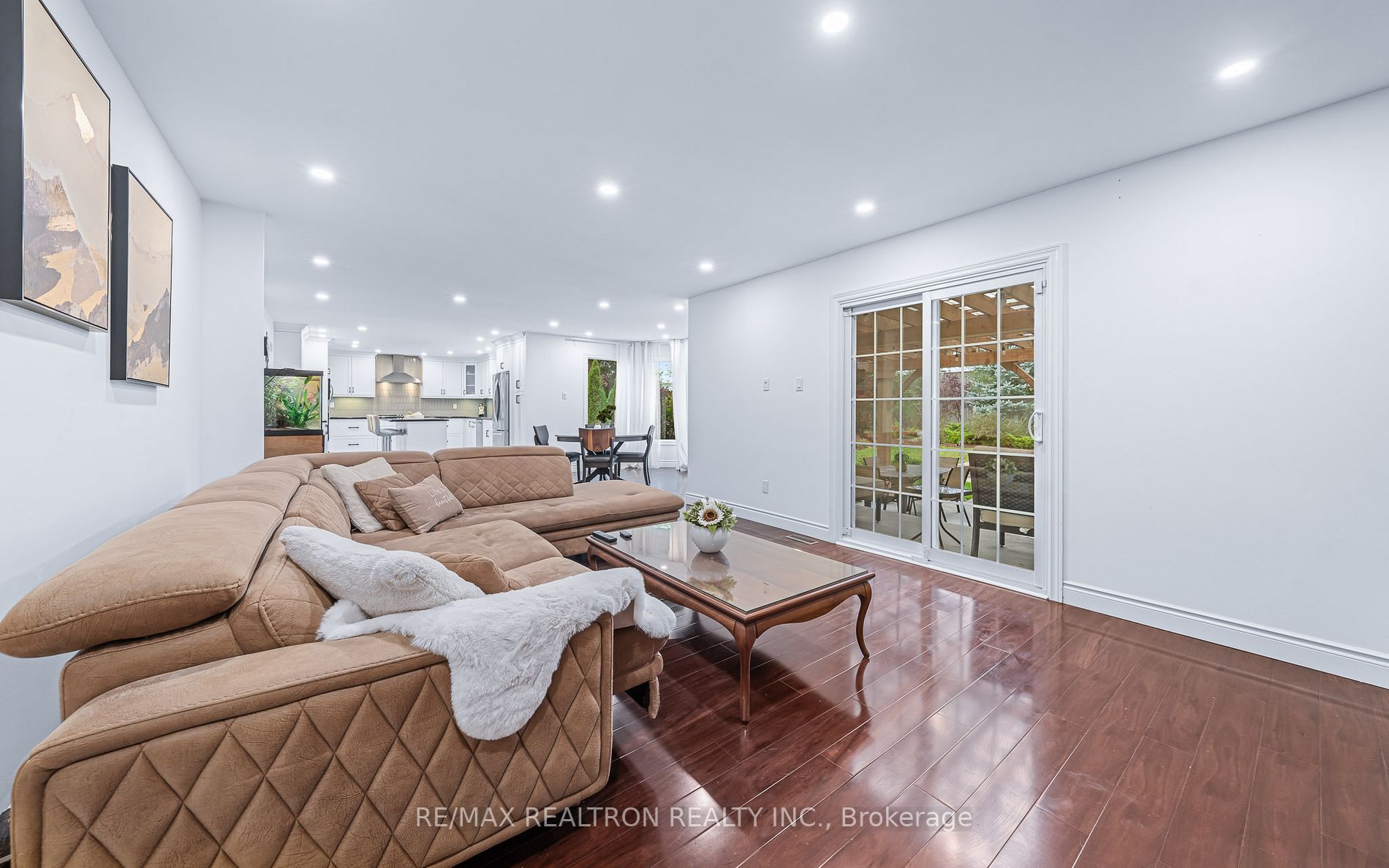 31 Westbourne Crt