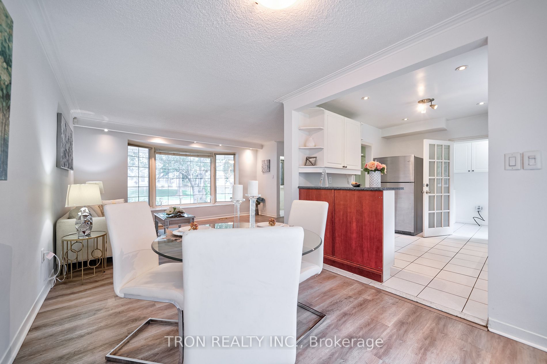 123 Sherwood Forest Drive