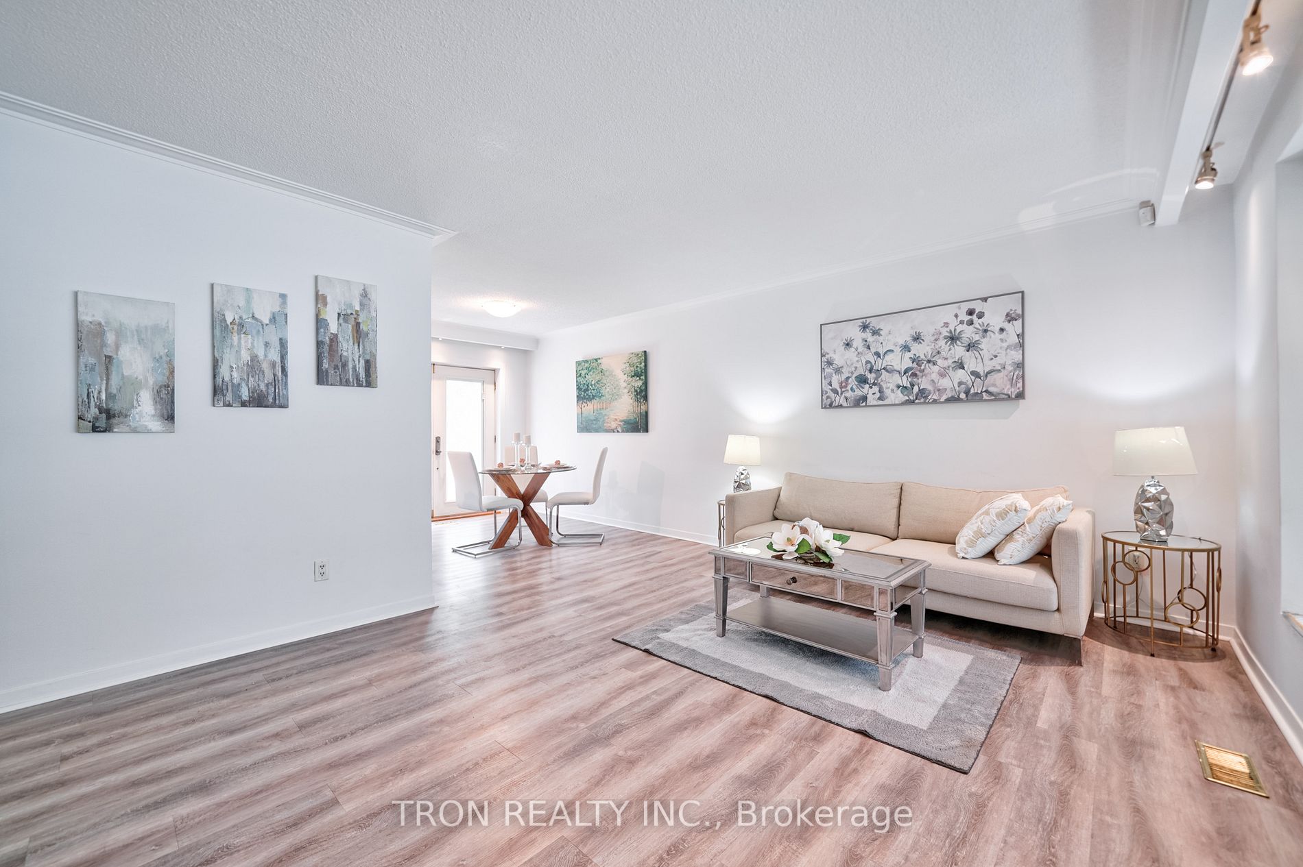 123 Sherwood Forest Drive