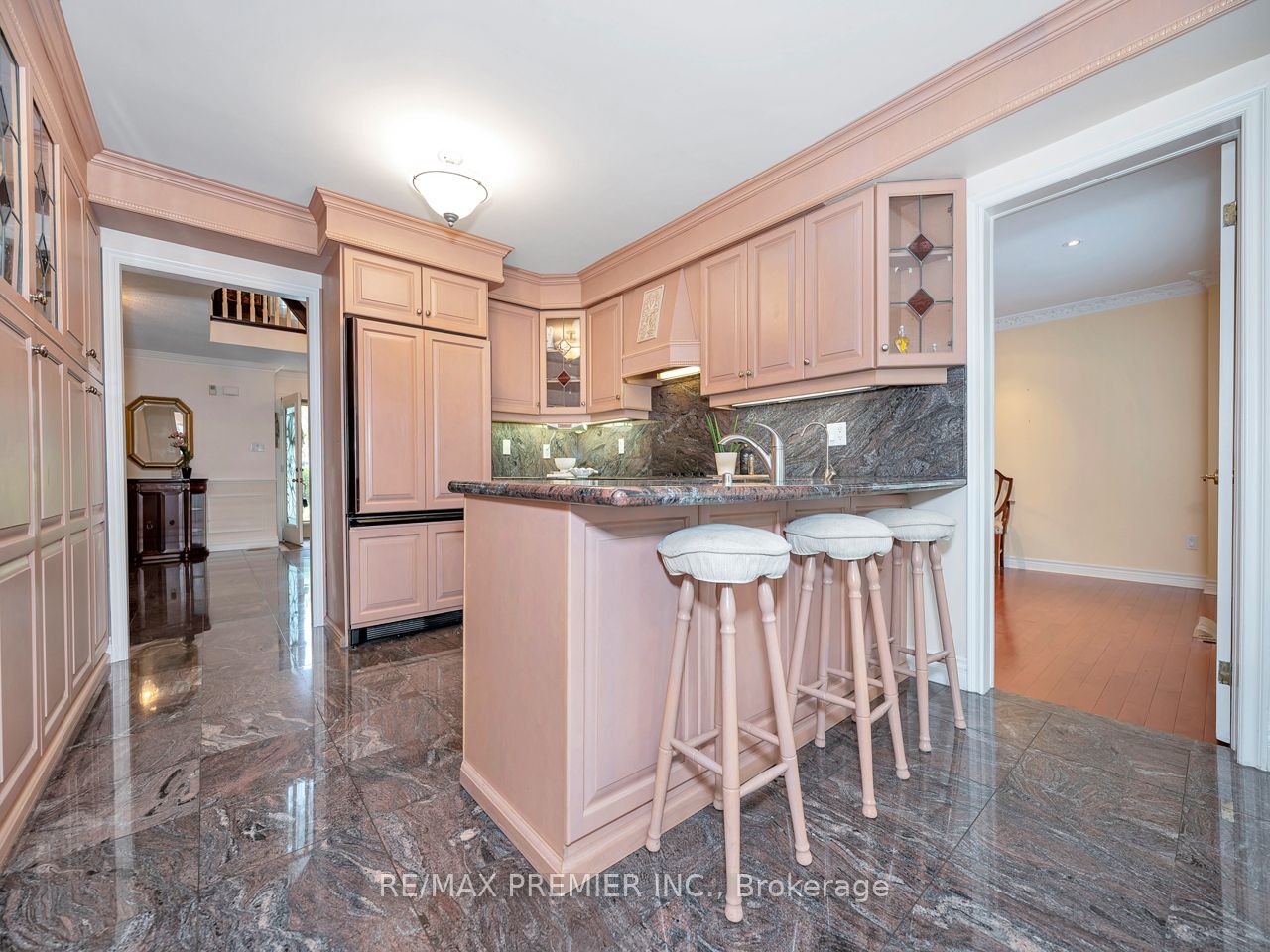 47 Kingsnorth Blvd