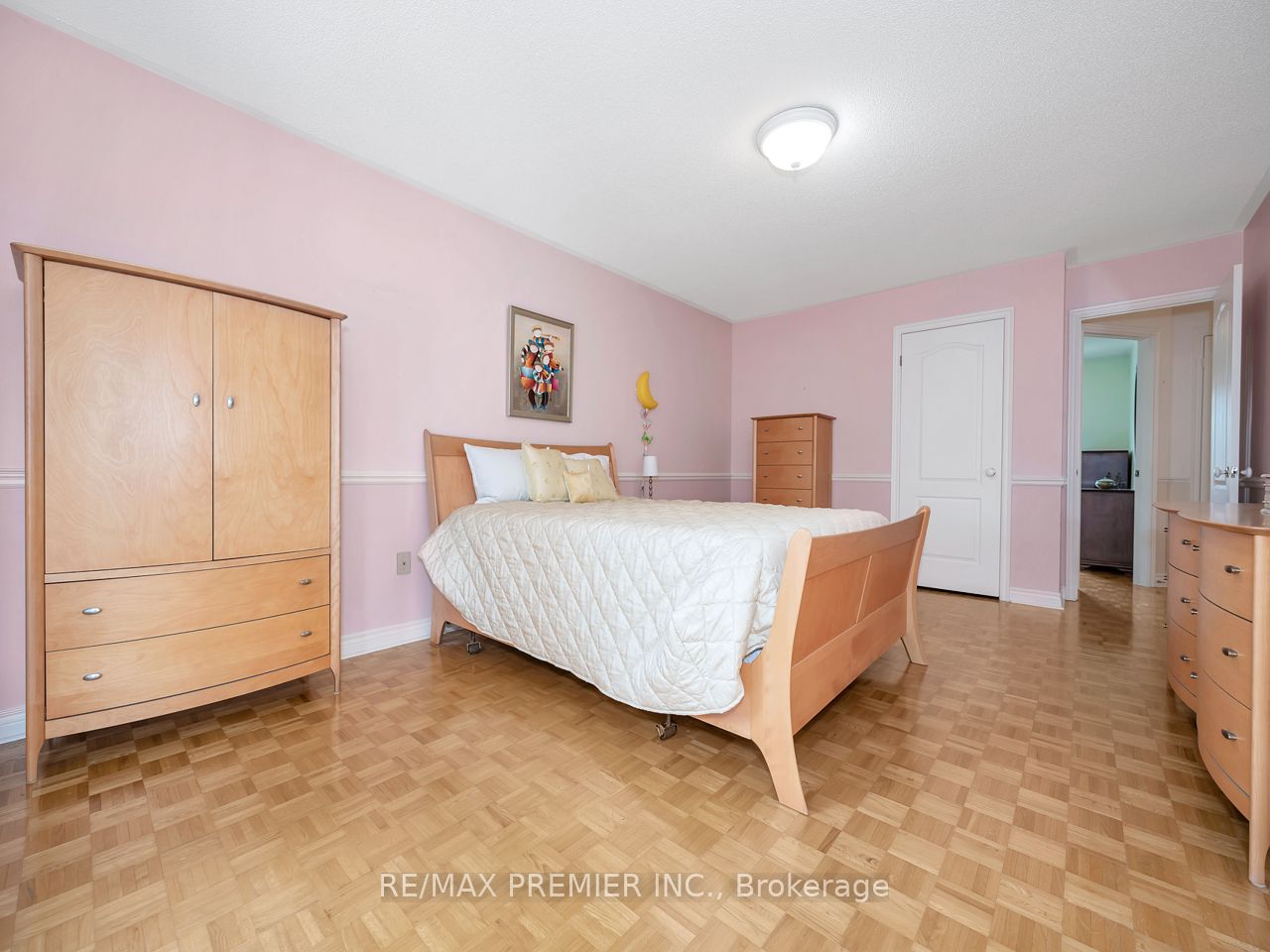 47 Kingsnorth Blvd