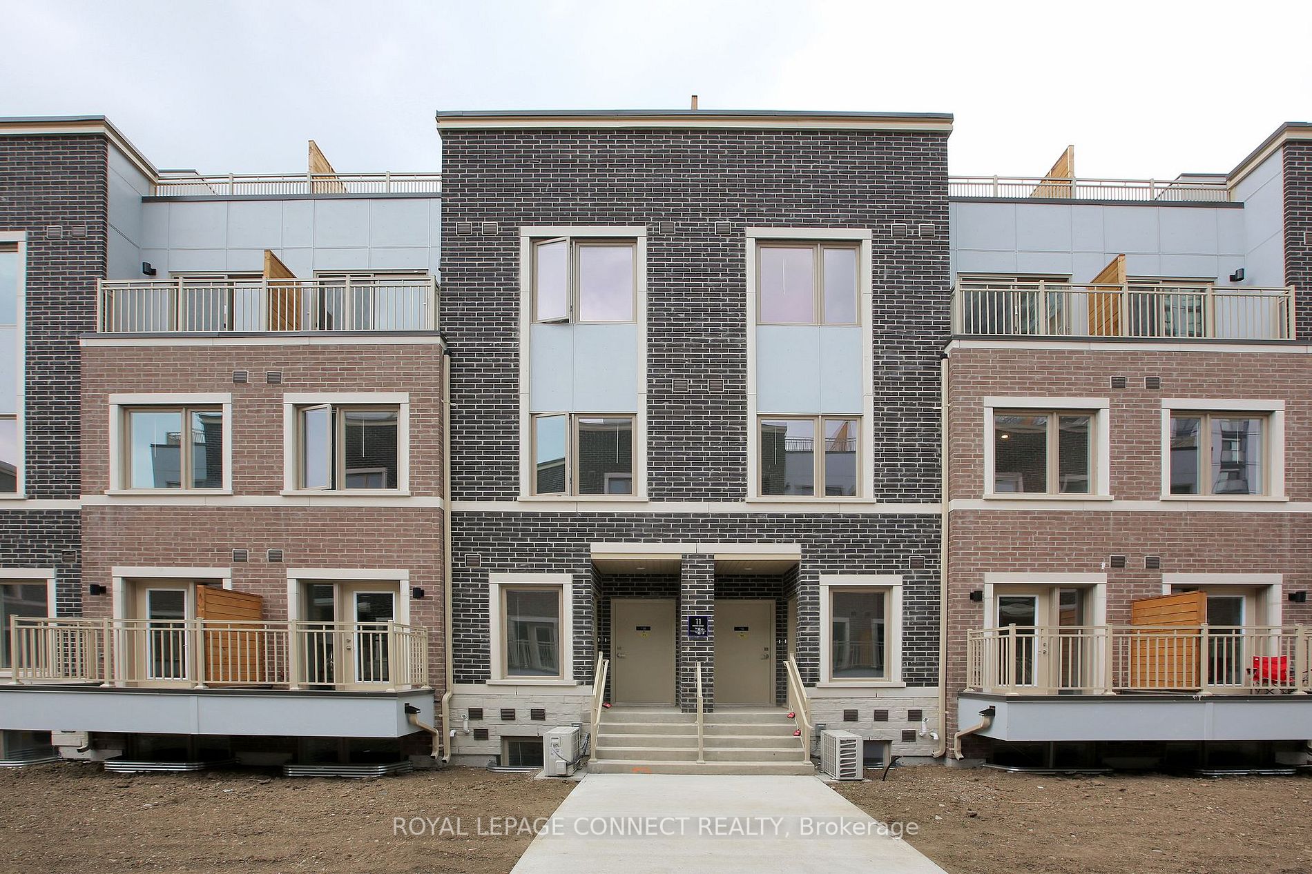 11 Honeycrisp Cres, #17