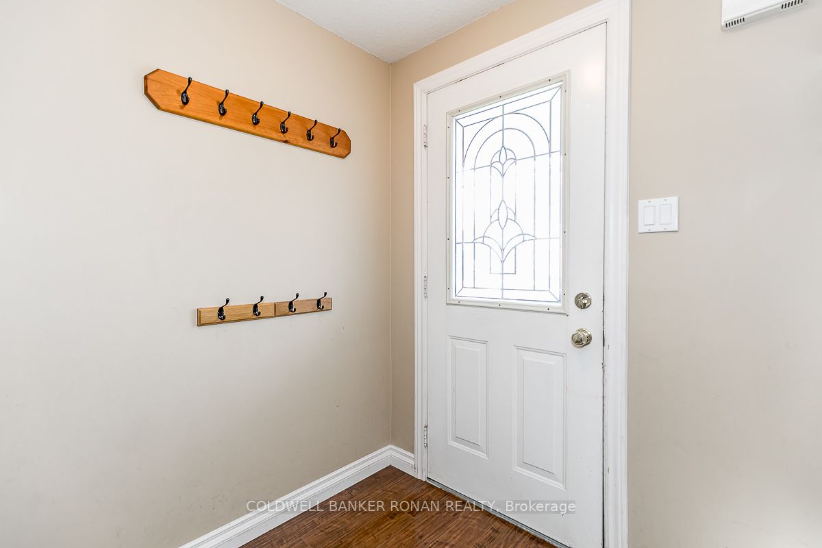 103 Albert St E