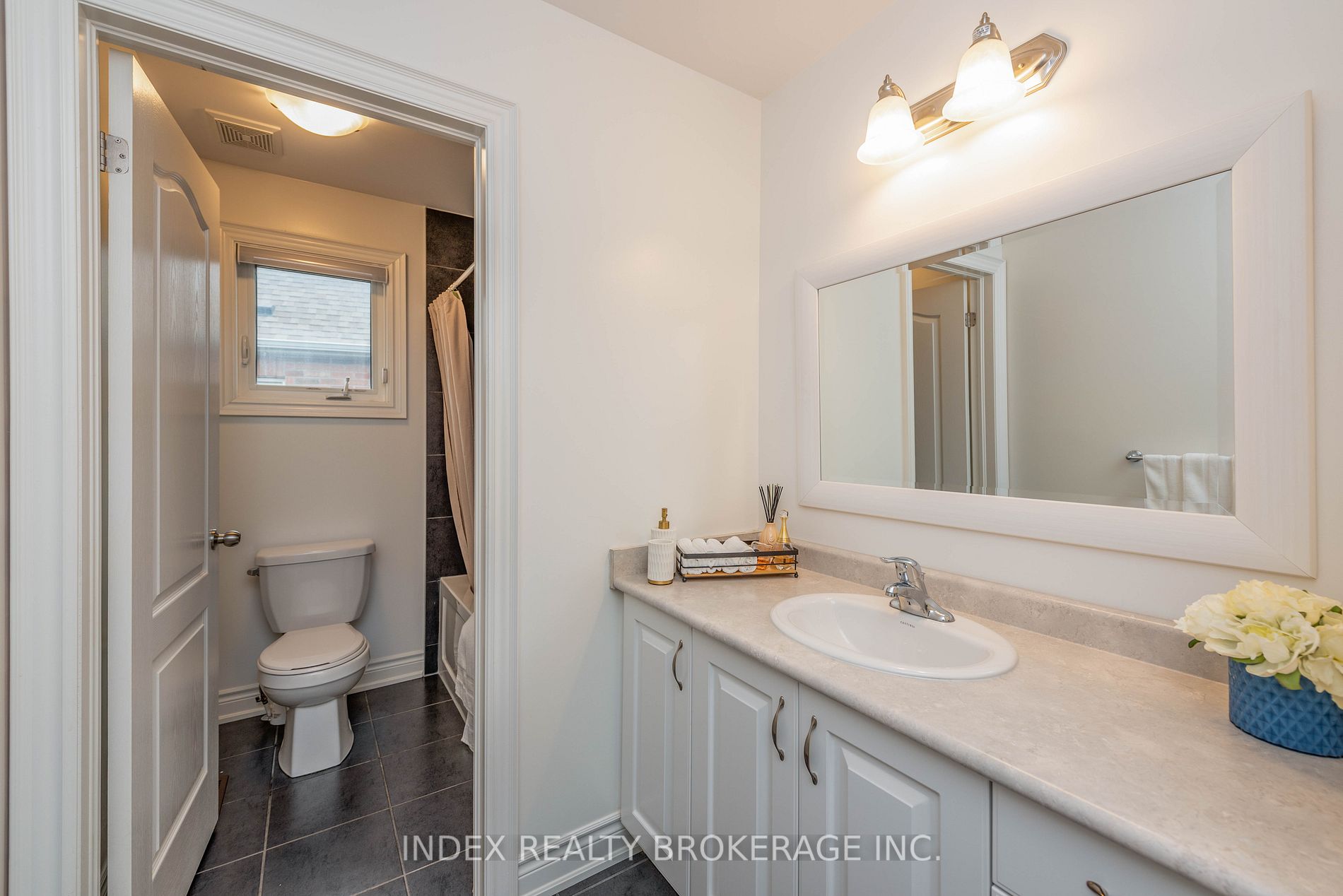 14 Empire Drive