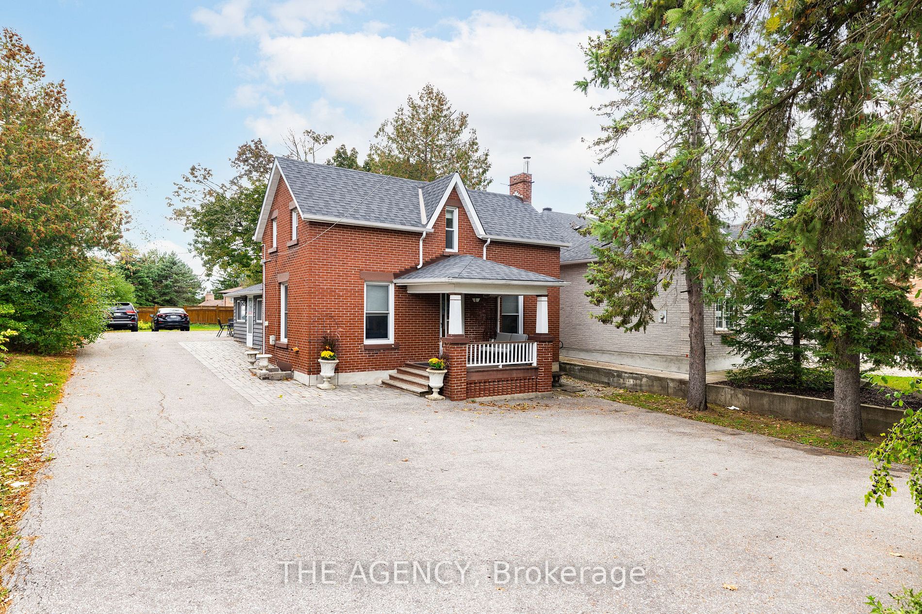 13066 Keele St