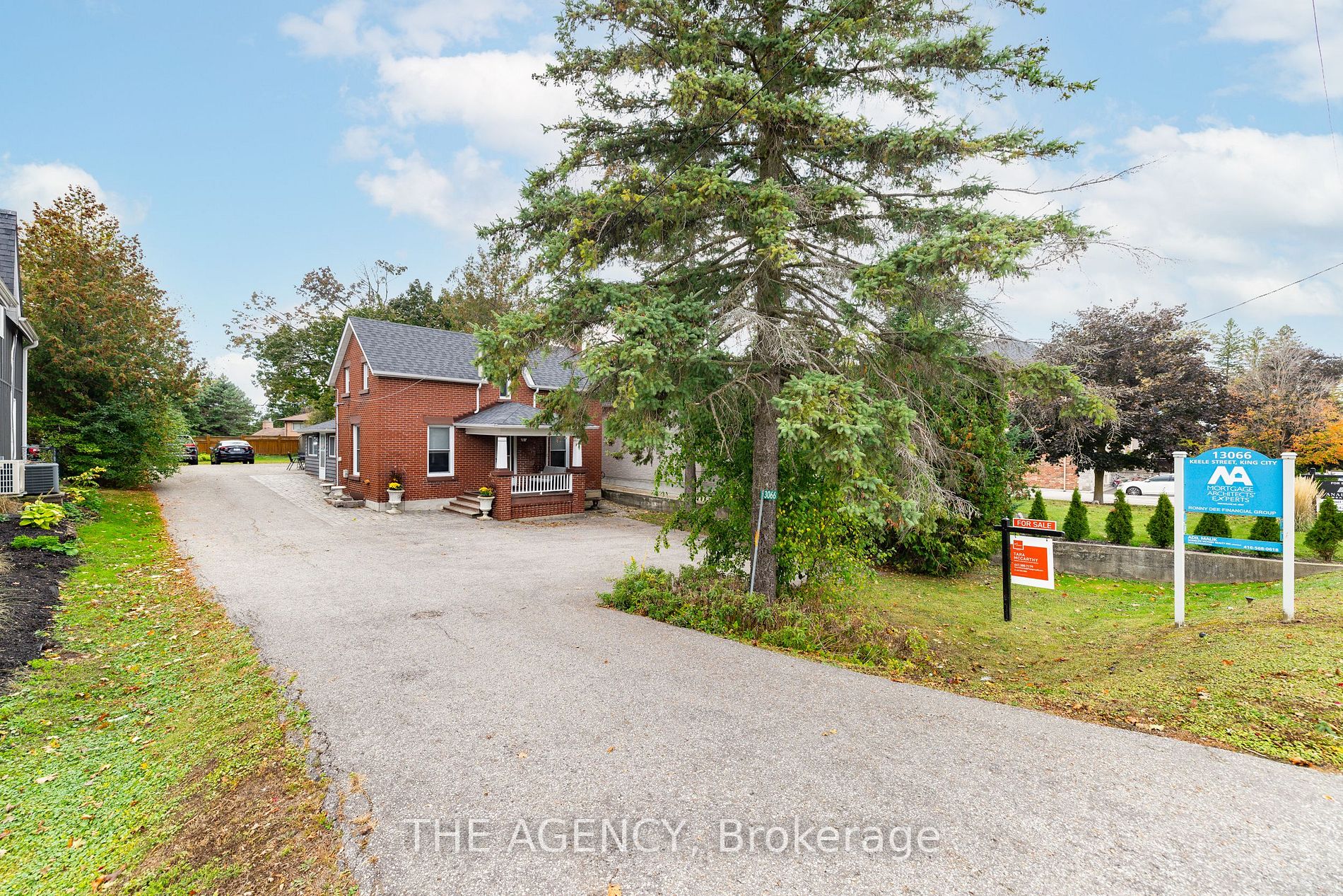 13066 Keele St