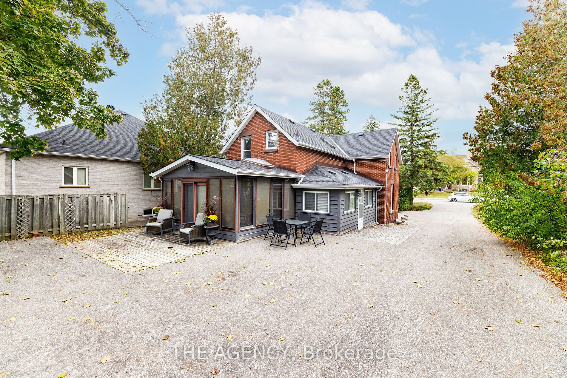 13066 Keele St