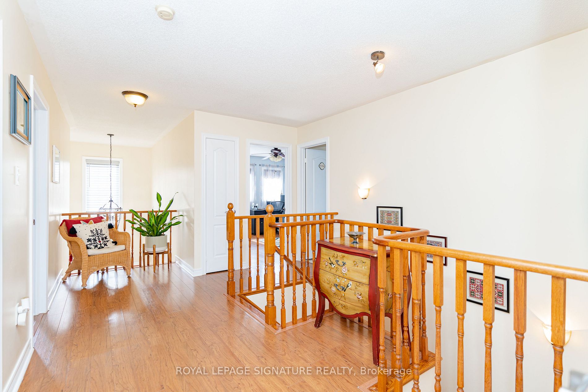 314 King St E