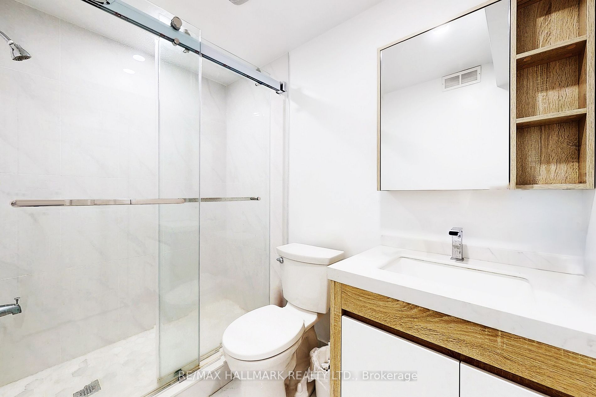 56 Loredana Crt