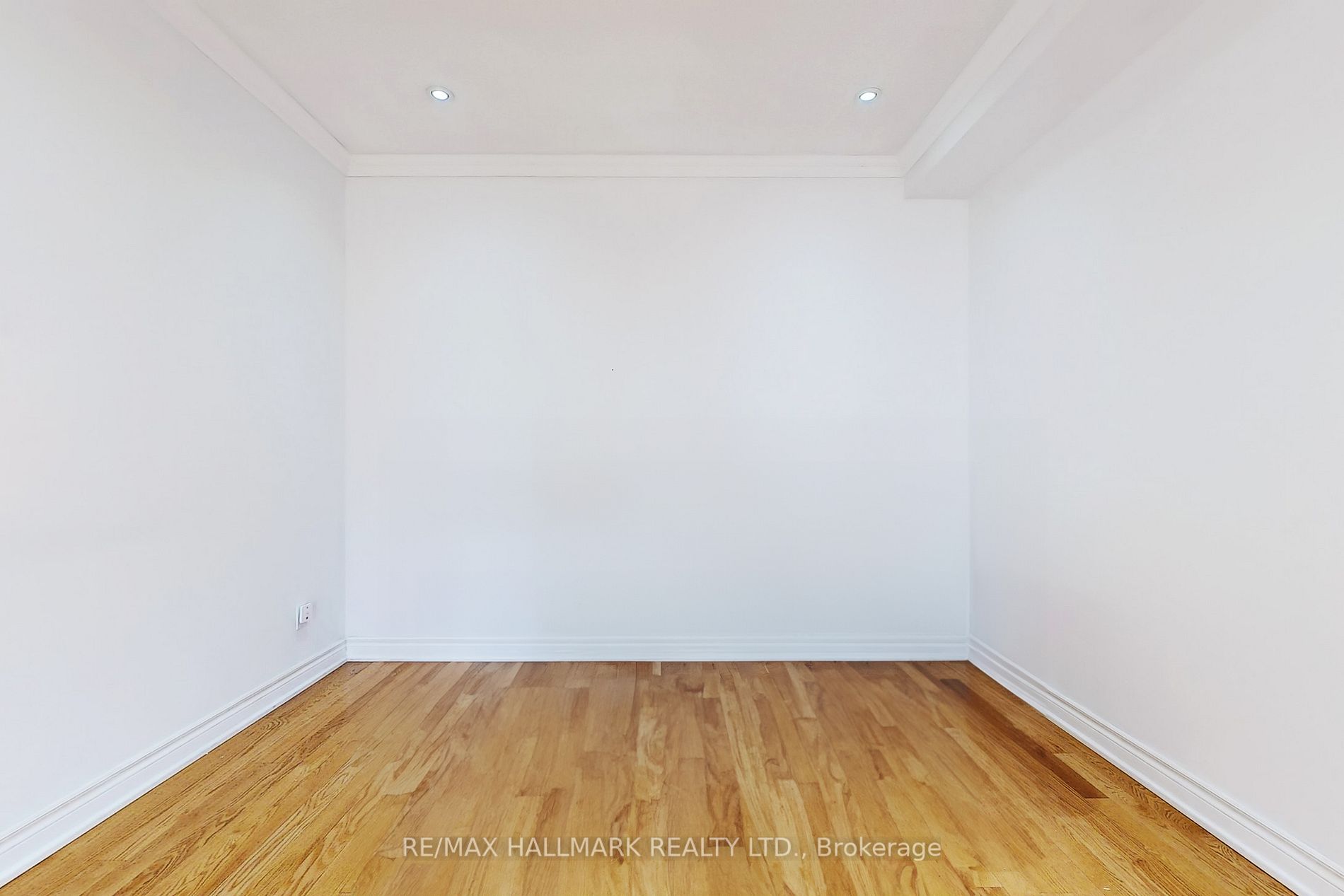 56 Loredana Crt