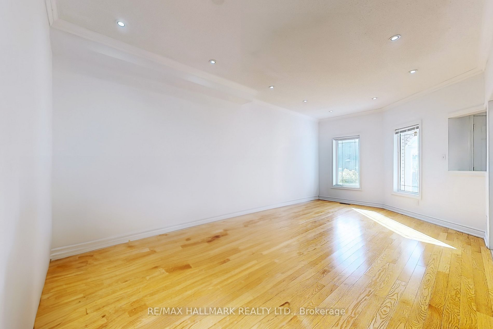 56 Loredana Crt