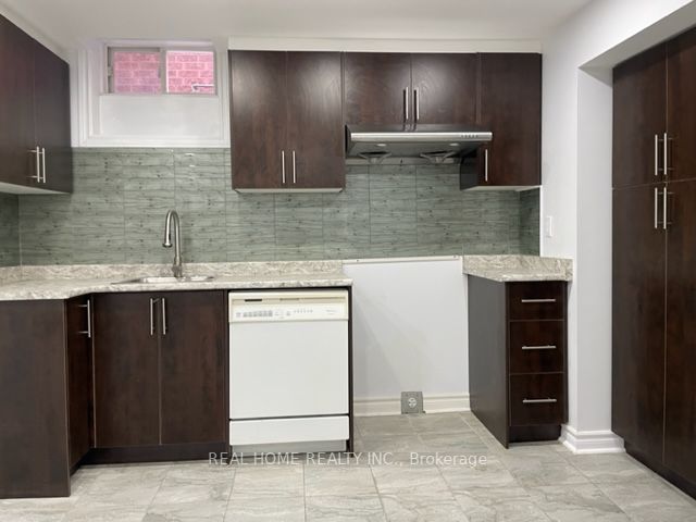 31 Prince Dr