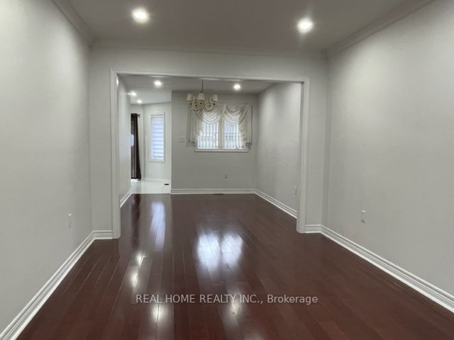 31 Prince Dr