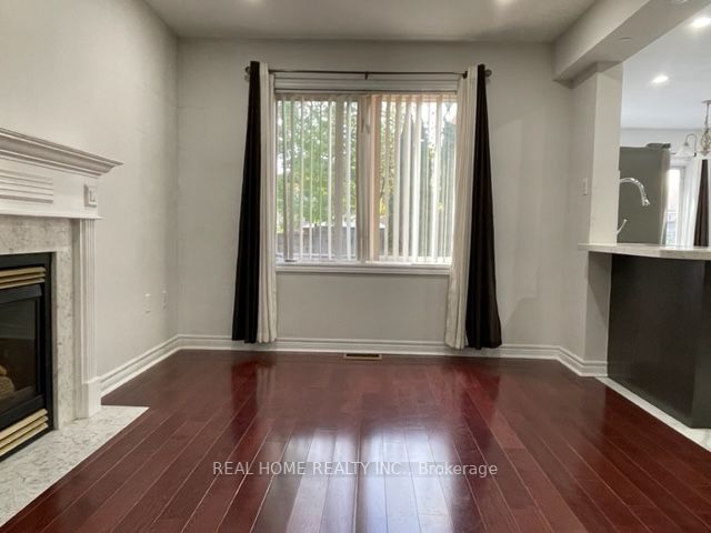 31 Prince Dr
