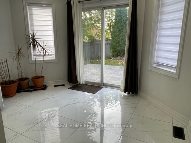 31 Prince Dr