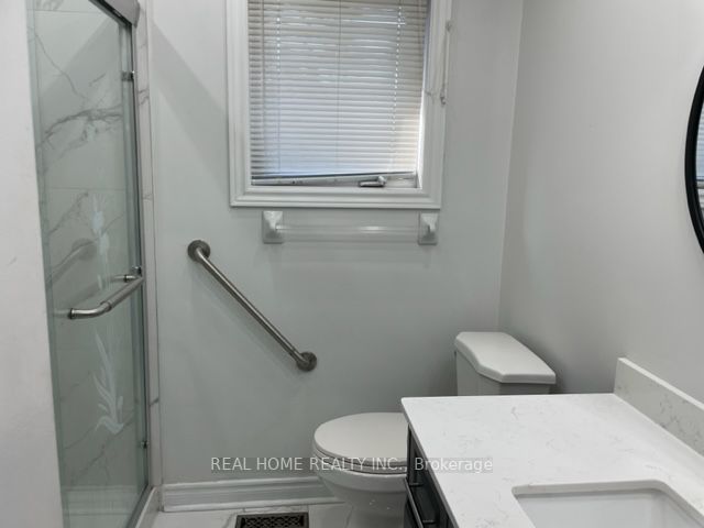 31 Prince Dr
