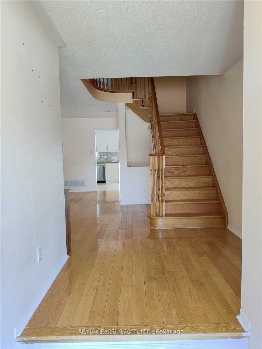 31 Marathon Ave