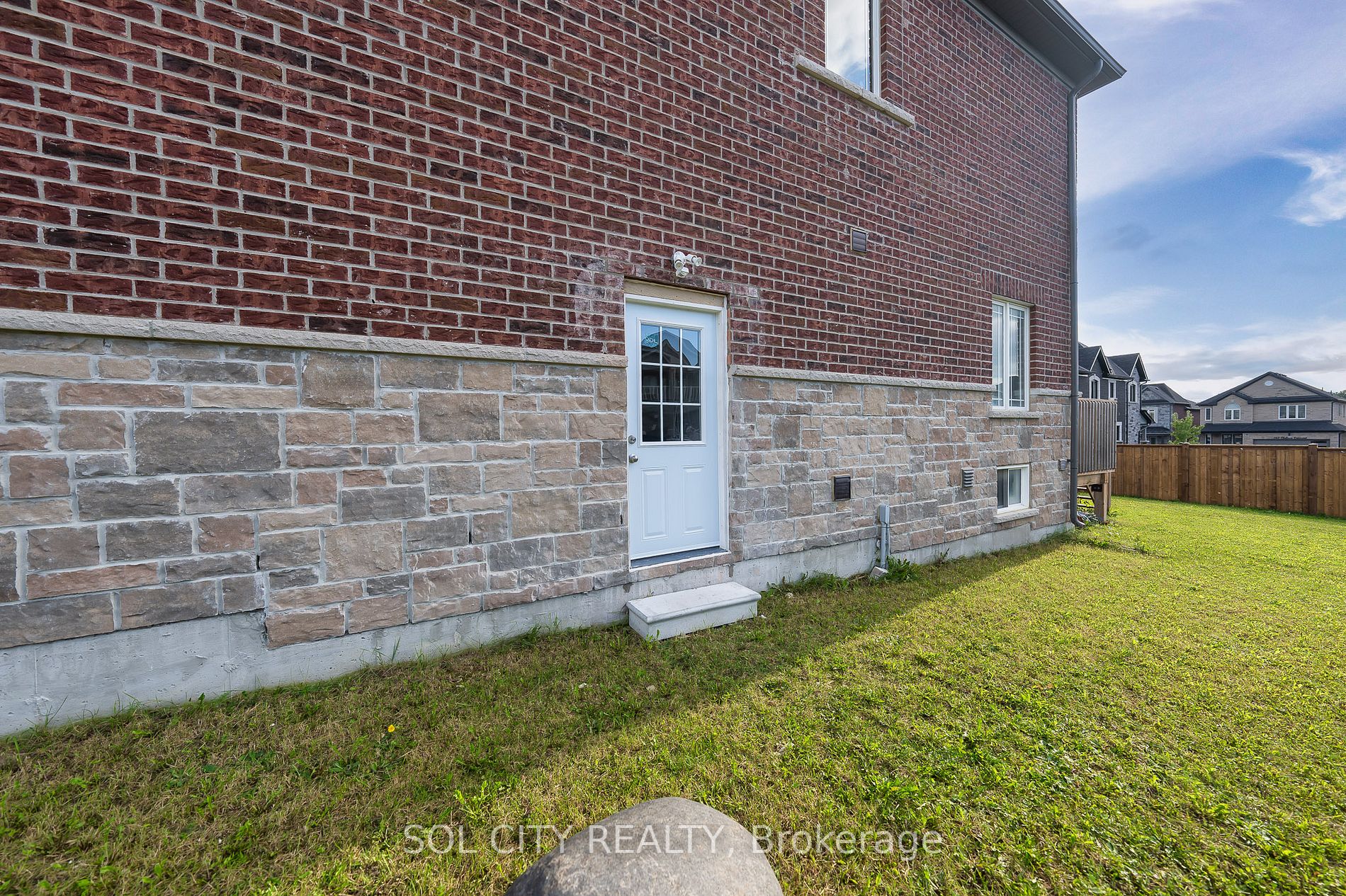 74 Tyndall Dr