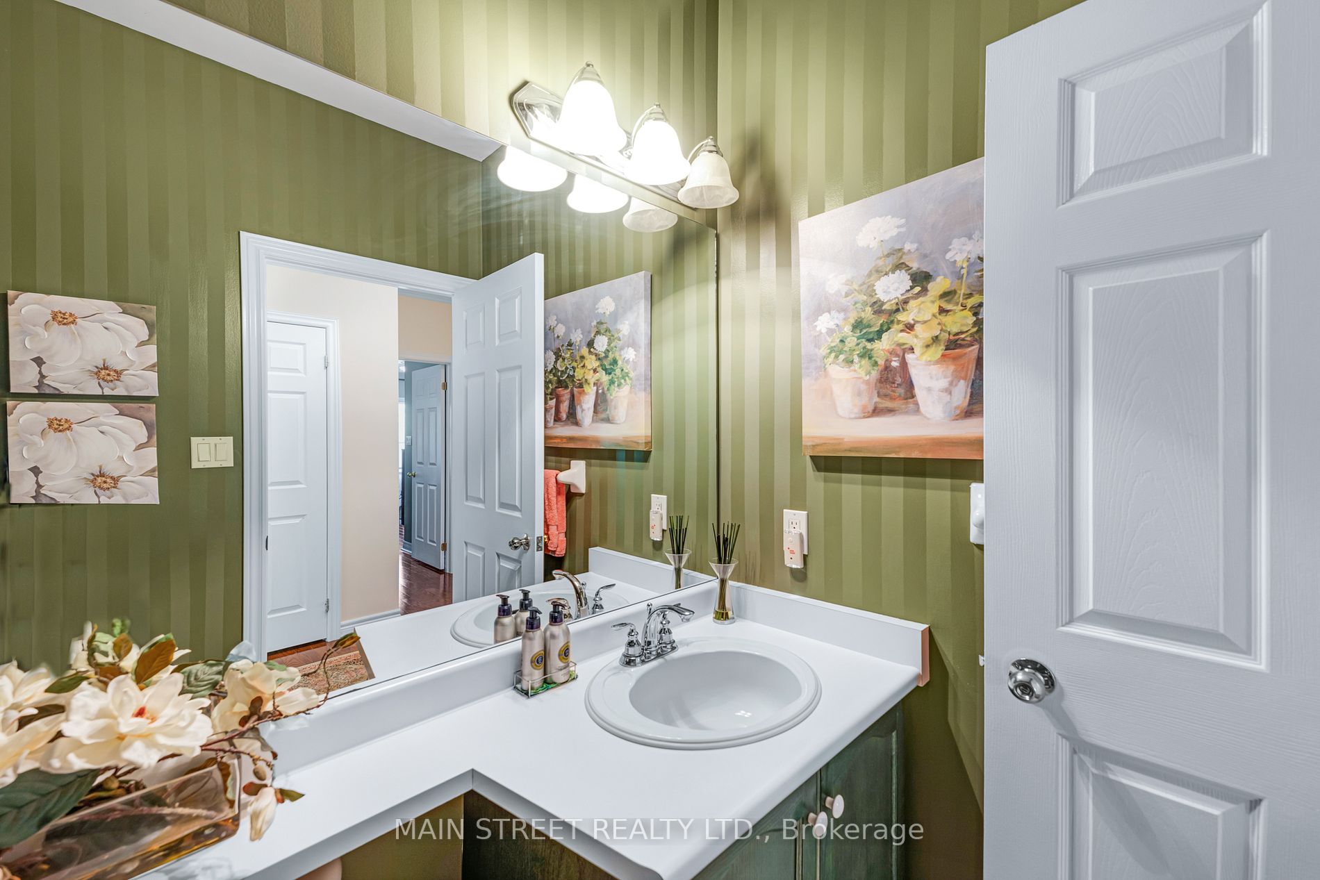 527 Laurelwood Gate
