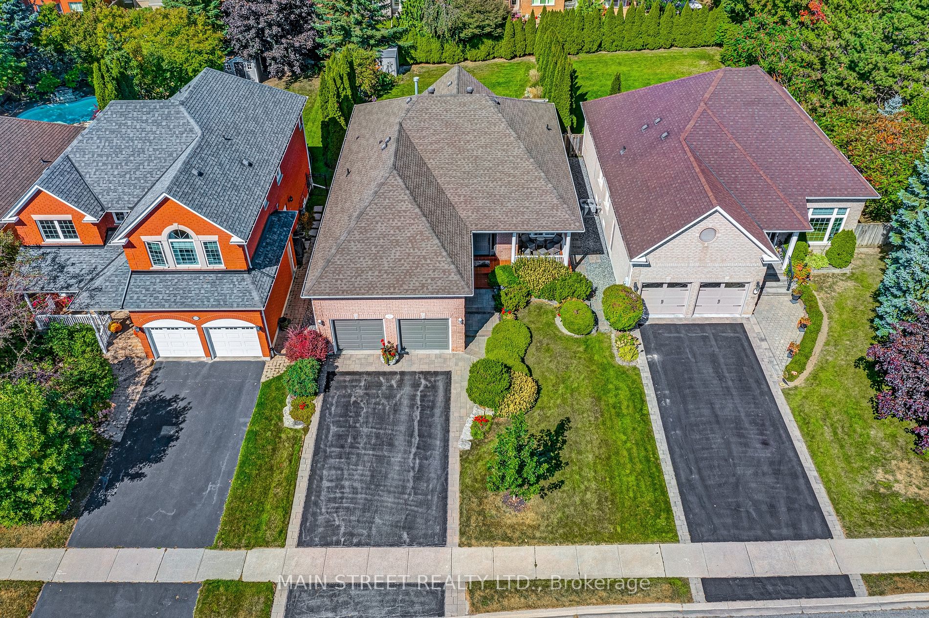527 Laurelwood Gate