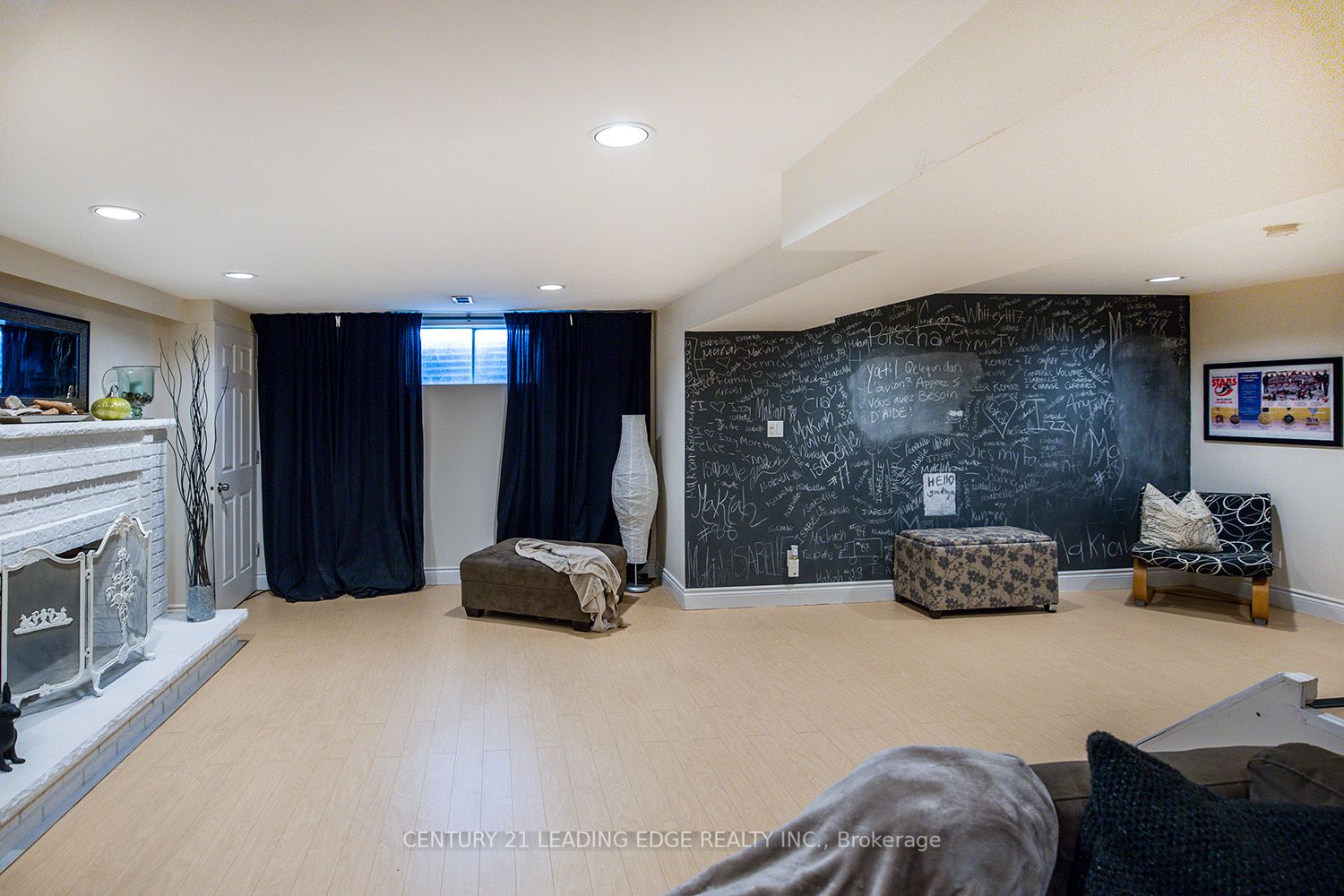 11 Thornbay Drive
