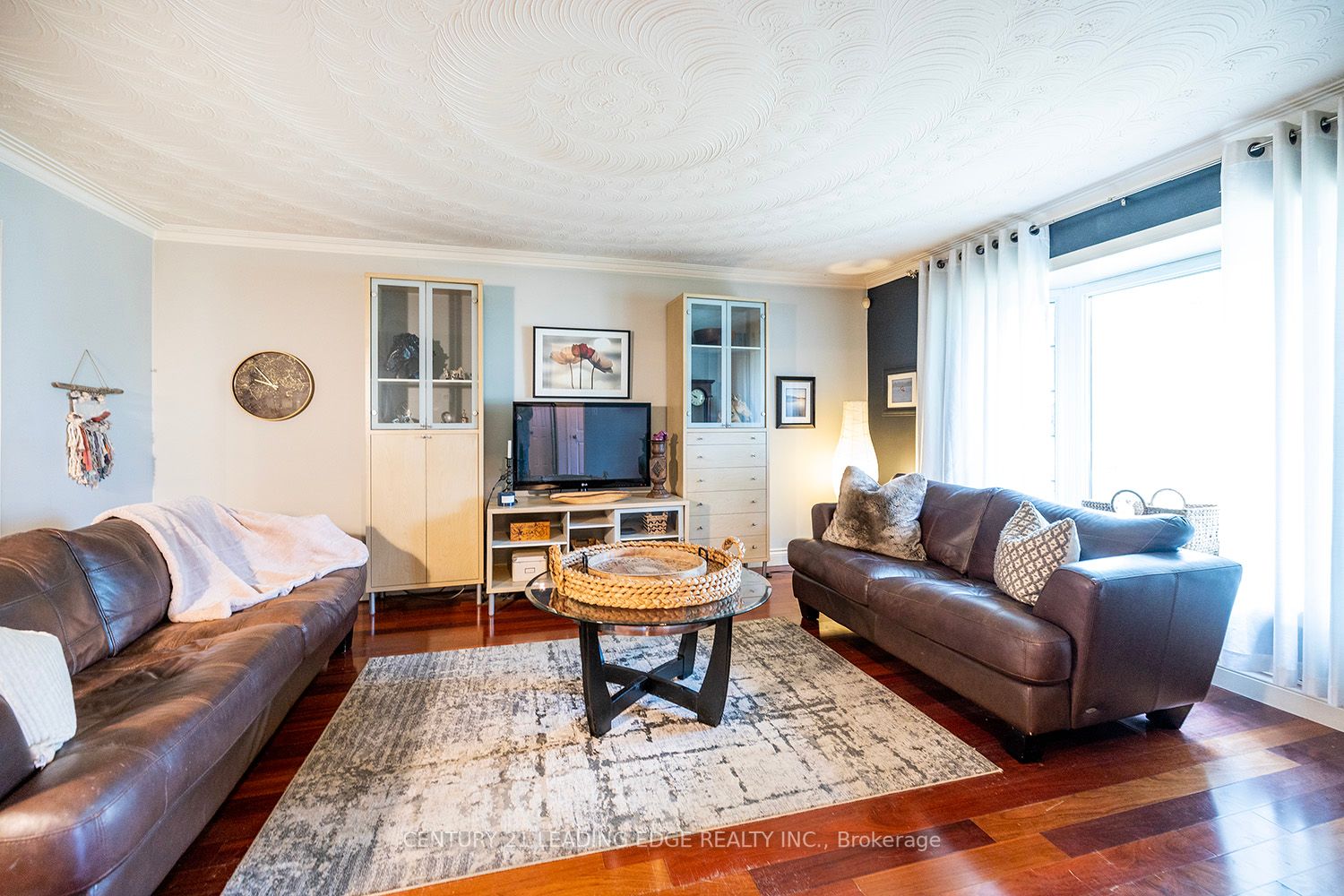 11 Thornbay Drive