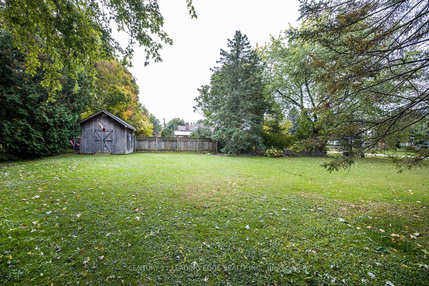 11 Thornbay Drive
