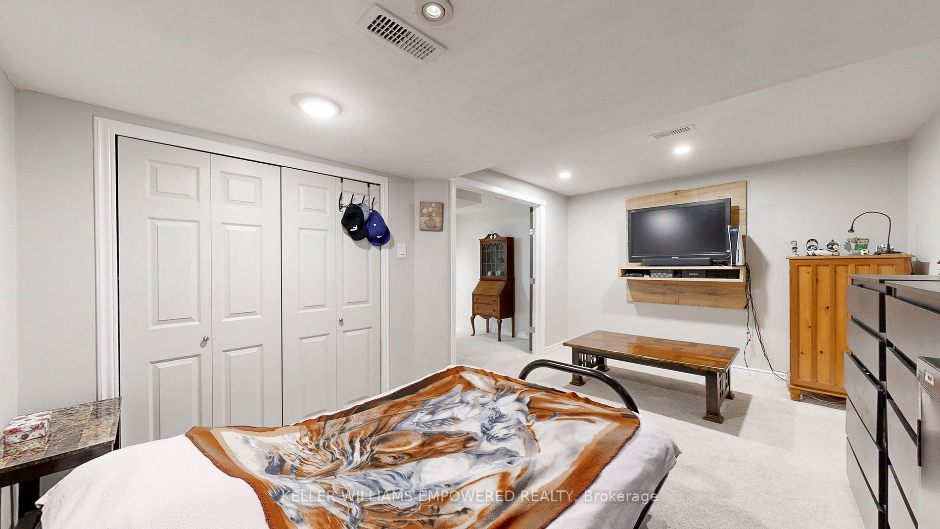 229 Stonebriar Dr