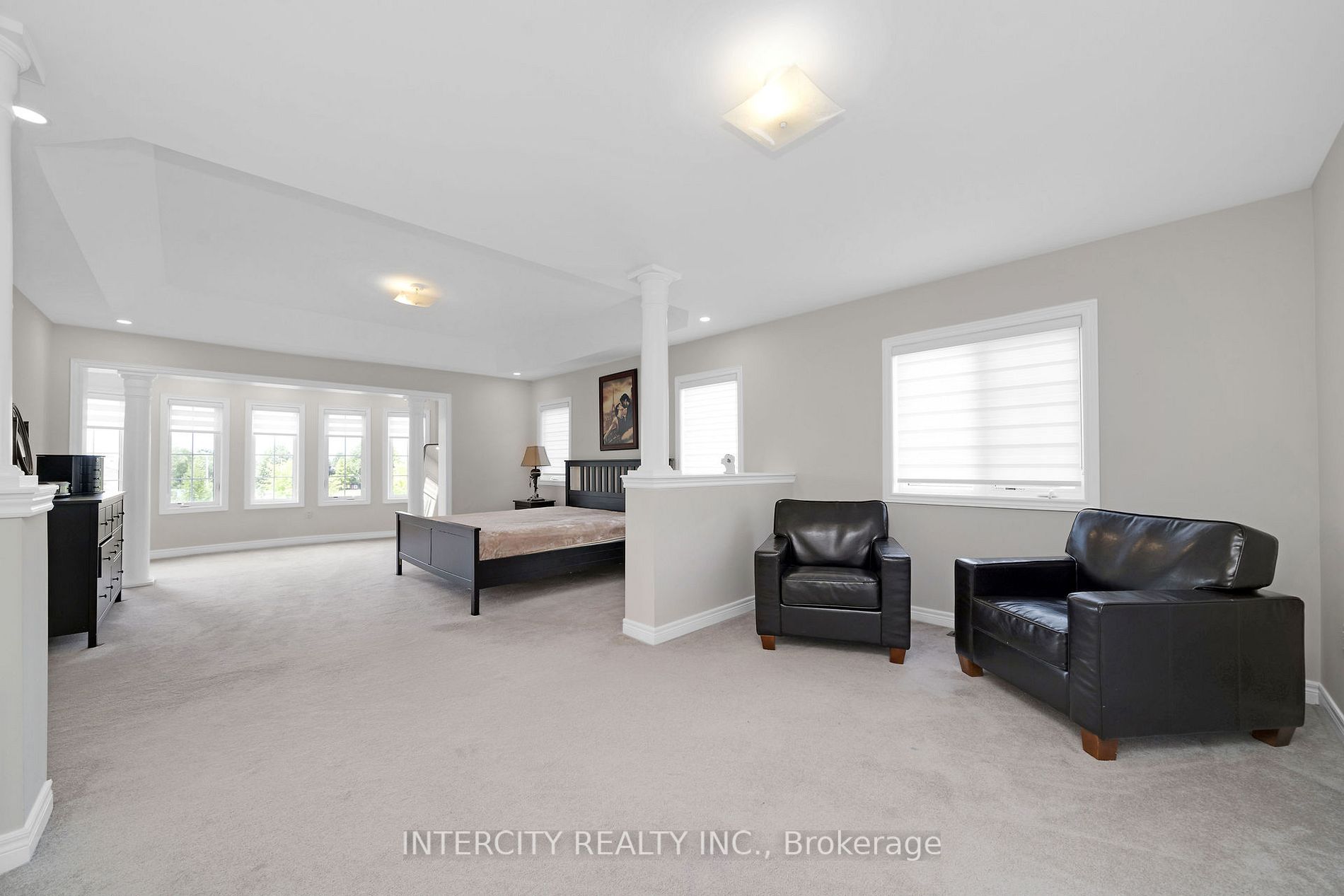 17 Flay Crt
