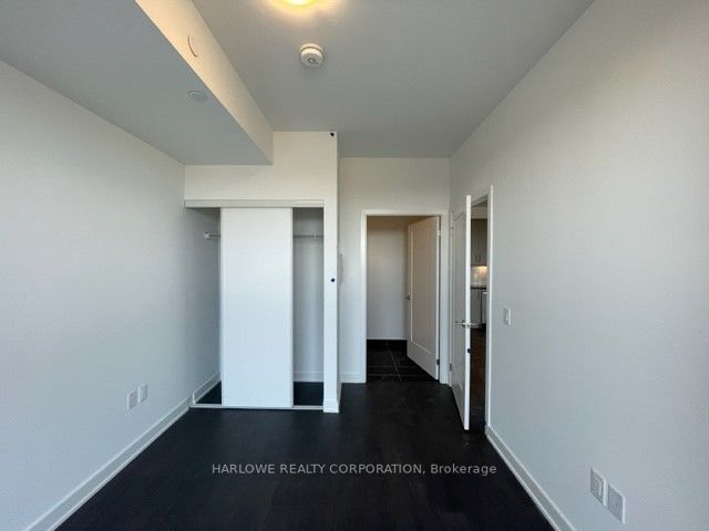 105 Oneida Cres, #2506