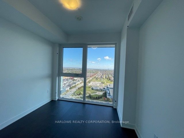 105 Oneida Cres, #2506