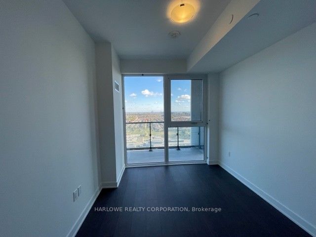 105 Oneida Cres, #2506