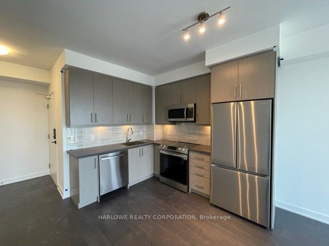 105 Oneida Cres, #2506