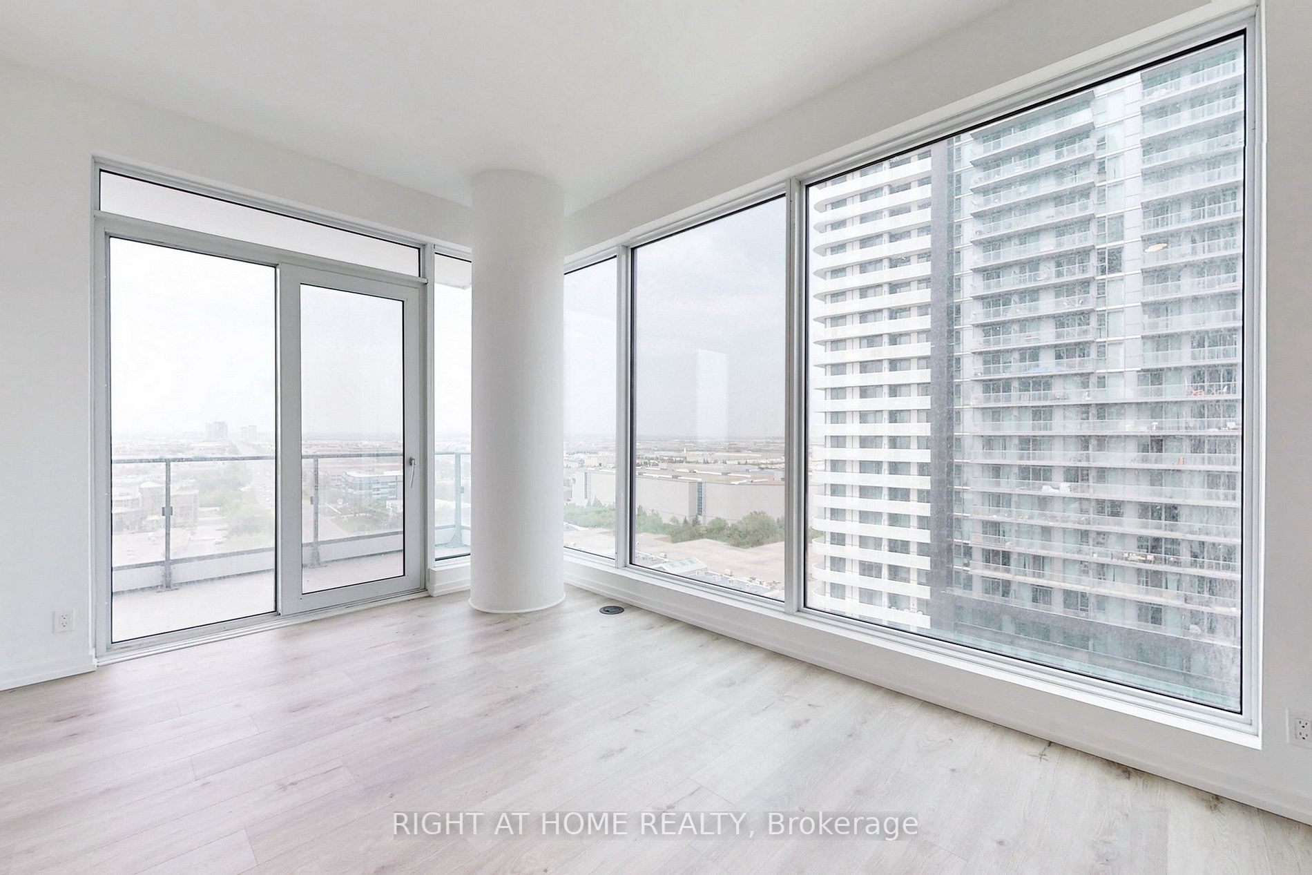 7890 Jane St, #5102