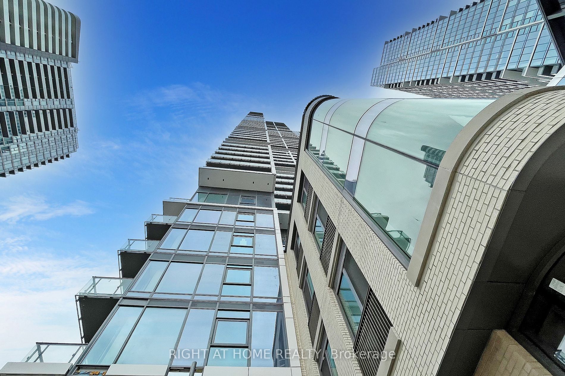 7890 Jane St, #5102