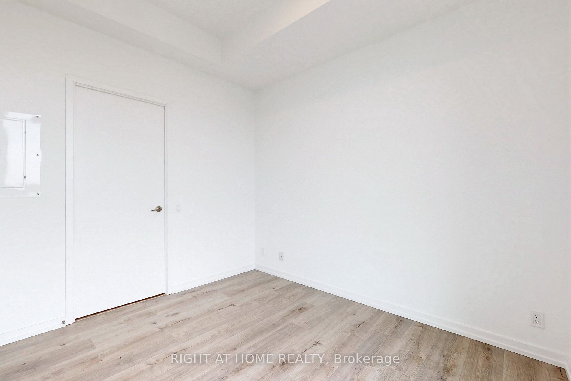 7890 Jane St, #5102