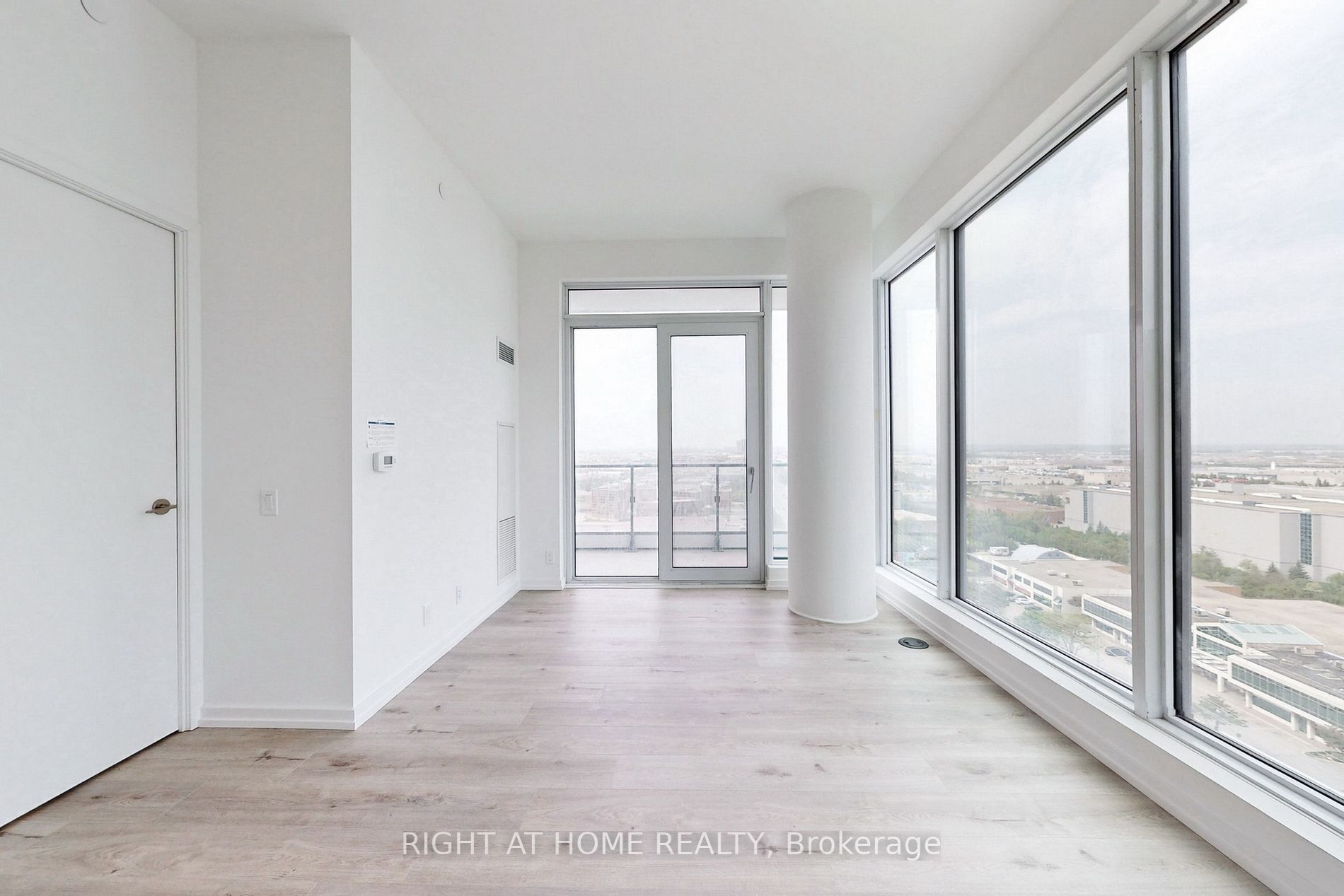 7890 Jane St, #5102