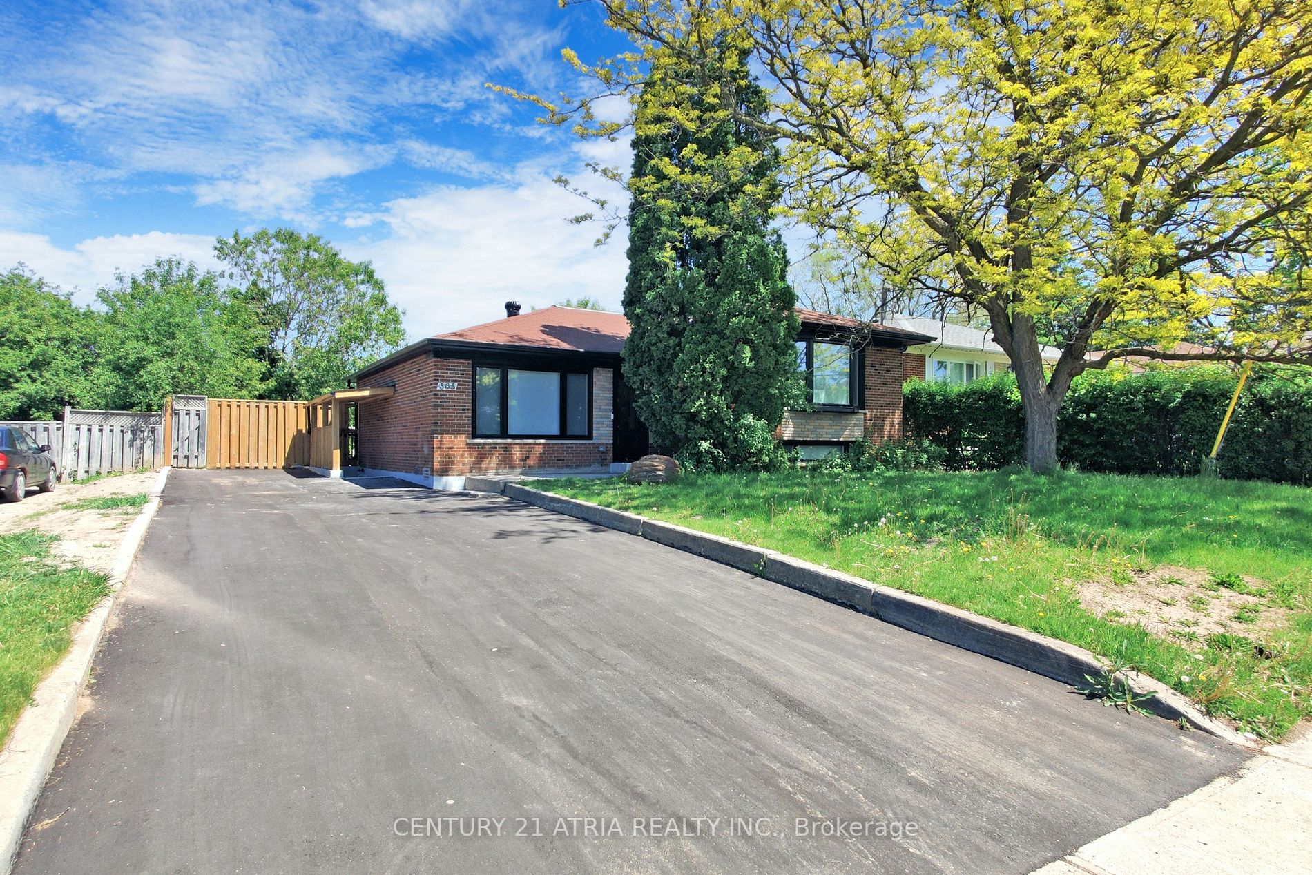 365 Neal Dr