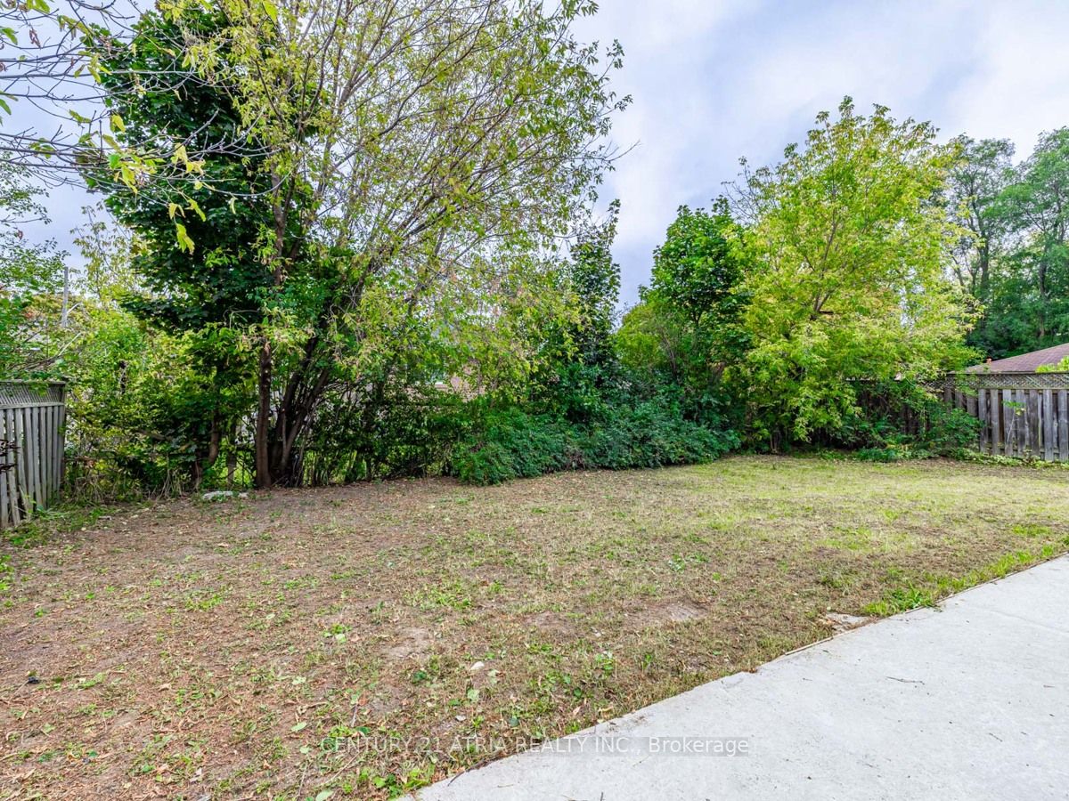 365 Neal Dr